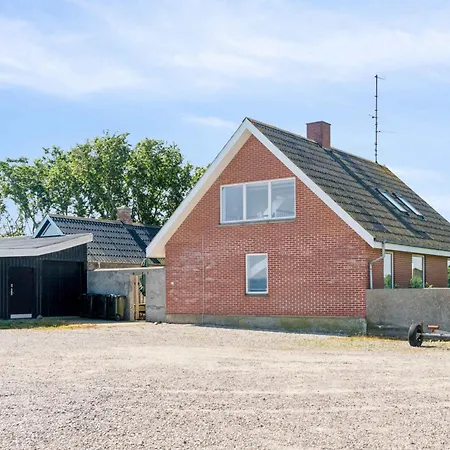 Lovely House With The Sea As A Neighbor Feriehus